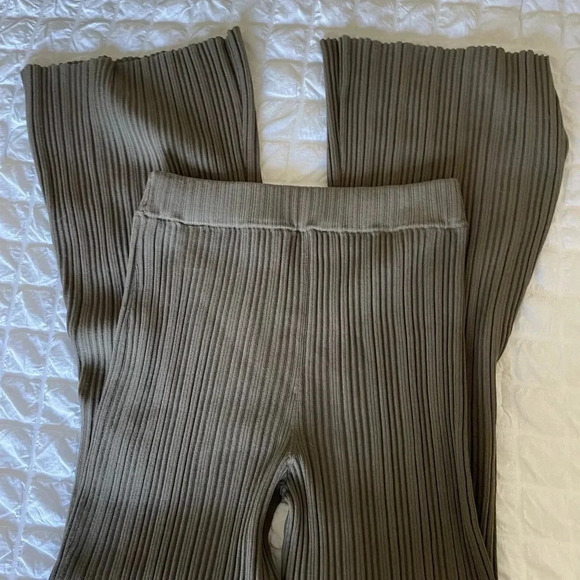 Express olive green high waisted ribbed bootleg pants - Picture 5 of 5